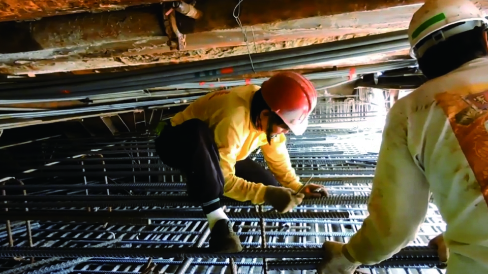 林口與大林發電廠為原地改建新機組，卻需繼續確保用電供應無虞，不僅要面對難度倍增的施工要求，還必須與完工運轉期程賽跑。